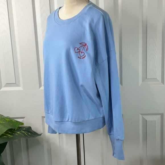 JoyLab Women’s Graphic French Terry Crewneck Sweatshirt Light Blue Various Sizes - Picture 6 of 12